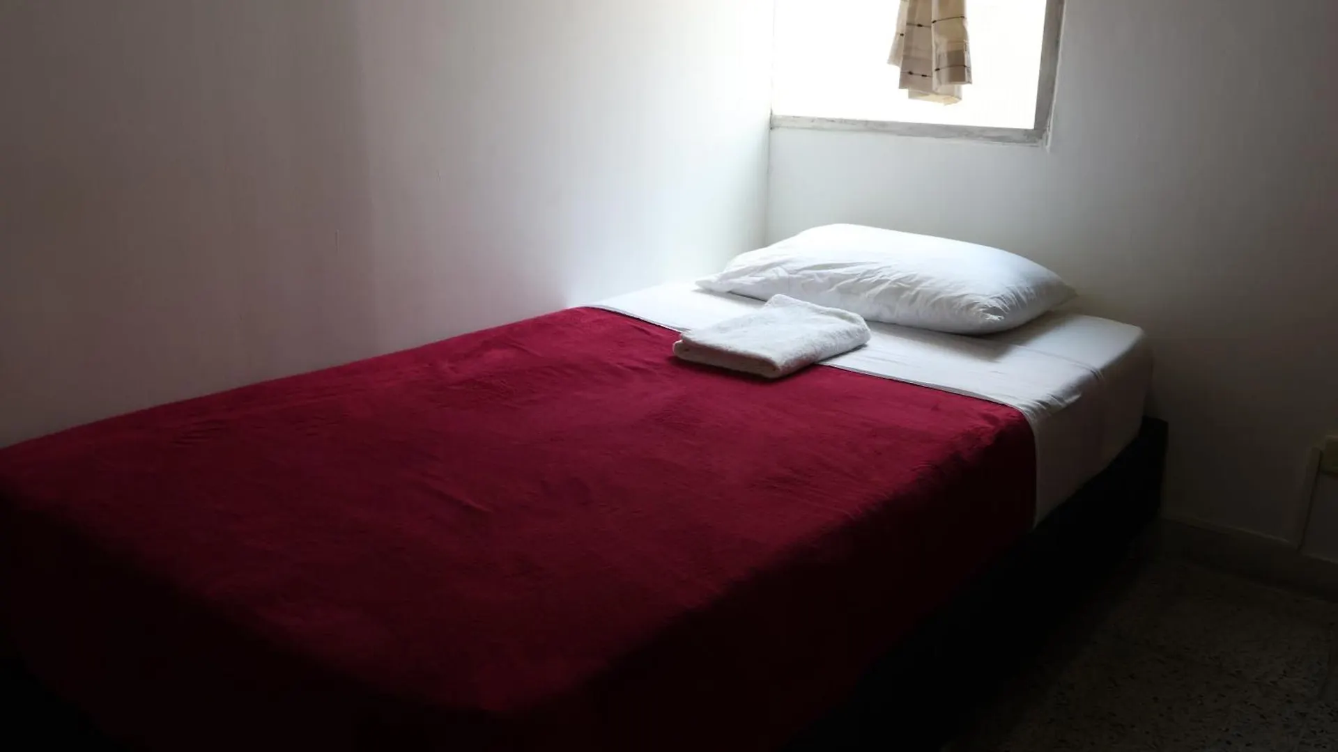 Living Poblado Manila 301 F Habitacion Individual Medellin 0*,