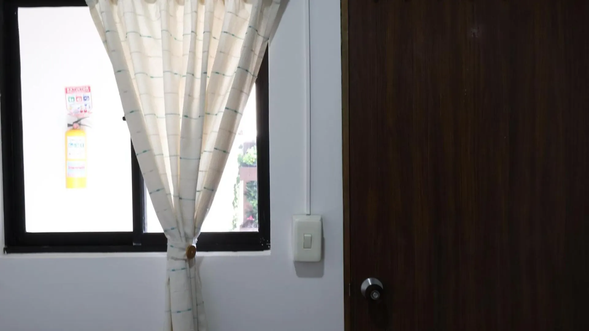 Homestay Living Poblado Manila 301 F Habitacion Individual Medellin Colombia